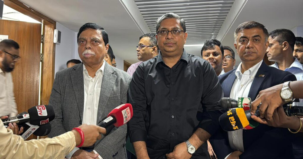 ২ লাখ বাংলাদেশি শ্রমিক নেবে মালয়েশিয়া: প্রতিমন্ত্রী মীর শাহে আলম