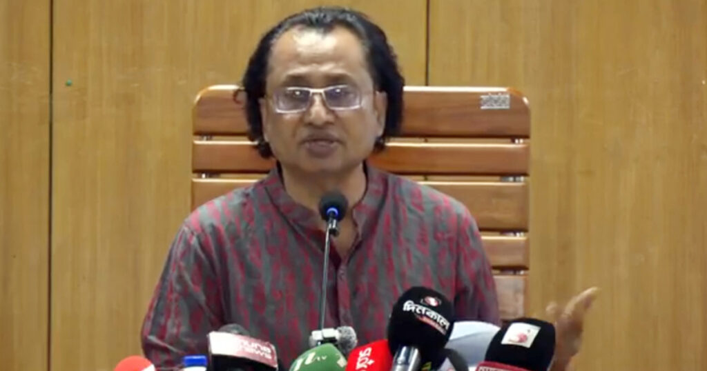 প্রধানমন্ত্রীর তথ্য উপদেষ্টা