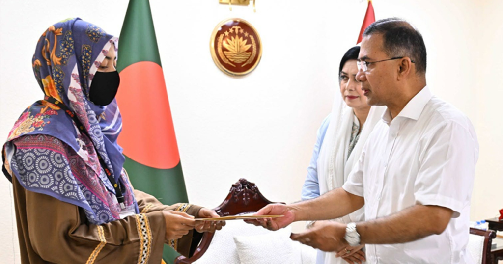 প্রধানমন্ত্রীর সঙ্গে শহিদ সেনাসদস্যদের পরিবারের সাক্ষাৎ, আর্থিক সহায়তা