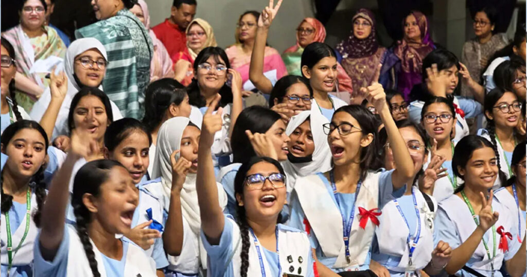এইচএসসি ও সমমানের ফল প্রকাশ, পাসের হার ৫২ দশমিক ১২ শতাংশ