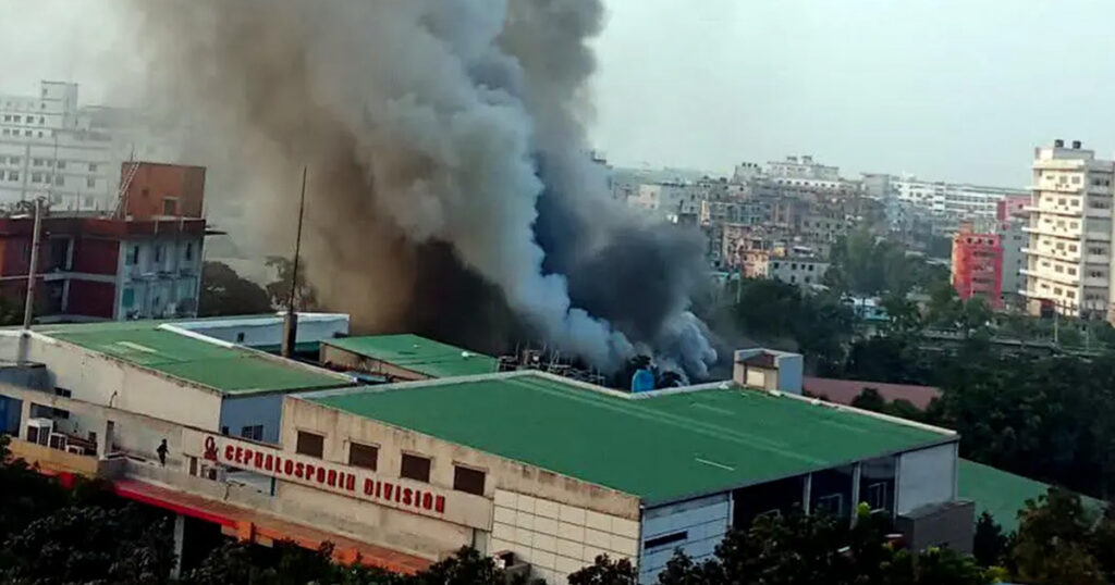 গাজীপুরে ইবনে সিনা ফার্মাসিউটিক্যালসের কারখানায় আগুন