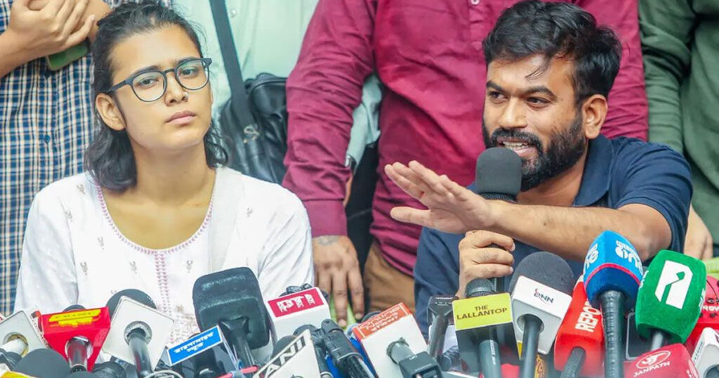 ছাড়া পেলেন নেহা বোরা, গ্রেফতার দেখানো হয়েছে অভিজিৎকে